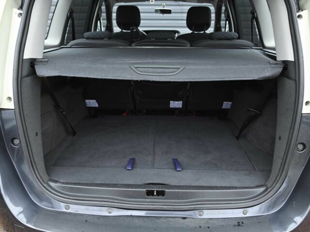 Серый Рено Сценик III, объемом двигателя 1.6 л и пробегом 206 тыс. км за 6999 $, фото 16 на Automoto.ua