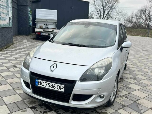 Серый Рено Сценик III, объемом двигателя 1.9 л и пробегом 260 тыс. км за 6550 $, фото 4 на Automoto.ua