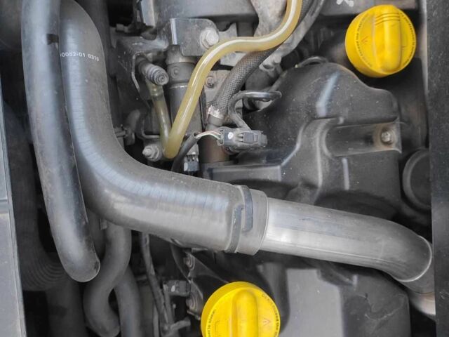 Серый Рено Сценик III, объемом двигателя 1.5 л и пробегом 214 тыс. км за 6500 $, фото 9 на Automoto.ua