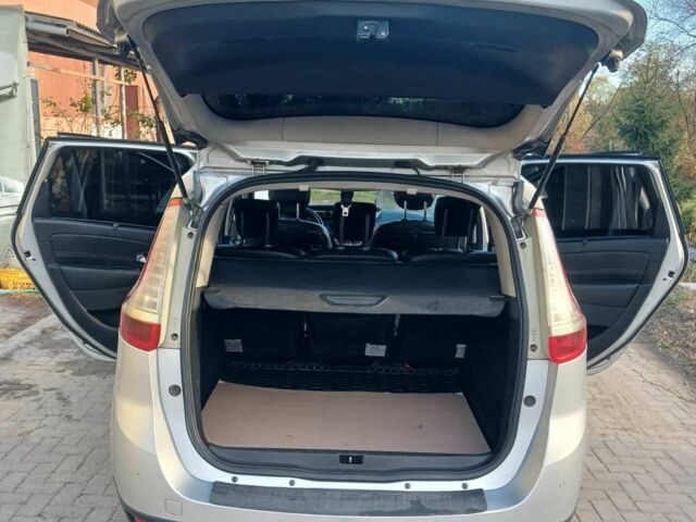 Сірий Рено Сценік III, об'ємом двигуна 1.5 л та пробігом 436 тис. км за 6500 $, фото 1 на Automoto.ua