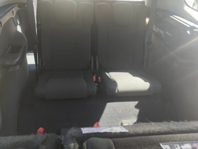 Серый Рено Сценик III, объемом двигателя 1.4 л и пробегом 172 тыс. км за 5300 $, фото 12 на Automoto.ua