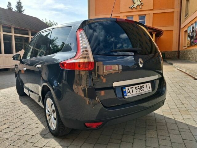 Серый Рено Сценик III, объемом двигателя 1.4 л и пробегом 277 тыс. км за 5950 $, фото 2 на Automoto.ua