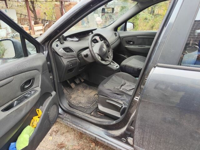 Сірий Рено Сценік III, об'ємом двигуна 1.5 л та пробігом 335 тис. км за 4250 $, фото 5 на Automoto.ua