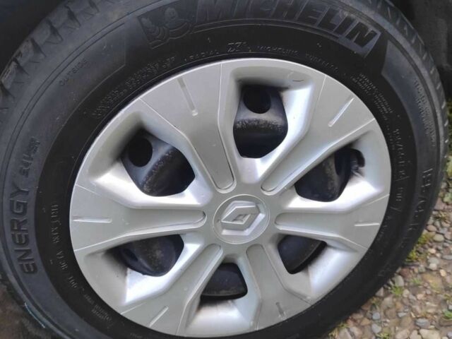 Серый Рено Сценик III, объемом двигателя 1.5 л и пробегом 214 тыс. км за 6500 $, фото 13 на Automoto.ua