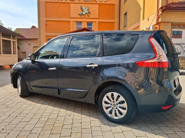 Серый Рено Сценик III, объемом двигателя 1.4 л и пробегом 277 тыс. км за 5950 $, фото 1 на Automoto.ua