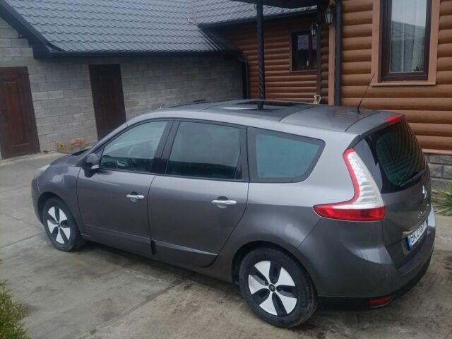 Серый Рено Сценик III, объемом двигателя 1.4 л и пробегом 224 тыс. км за 4650 $, фото 3 на Automoto.ua