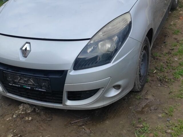 Серый Рено Сценик III, объемом двигателя 1 л и пробегом 720 тыс. км за 2500 $, фото 4 на Automoto.ua