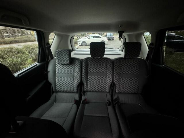 Серый Рено Сценик III, объемом двигателя 1.6 л и пробегом 269 тыс. км за 6900 $, фото 13 на Automoto.ua