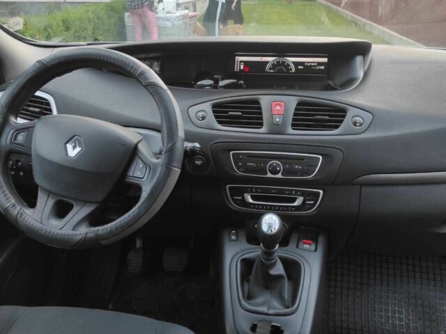 Серый Рено Сценик III, объемом двигателя 1.5 л и пробегом 214 тыс. км за 6500 $, фото 15 на Automoto.ua