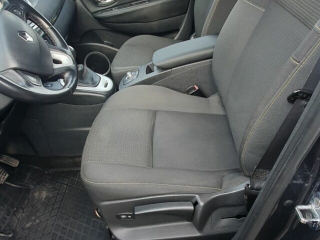 Серый Рено Сценик III, объемом двигателя 1.9 л и пробегом 238 тыс. км за 7300 $, фото 7 на Automoto.ua