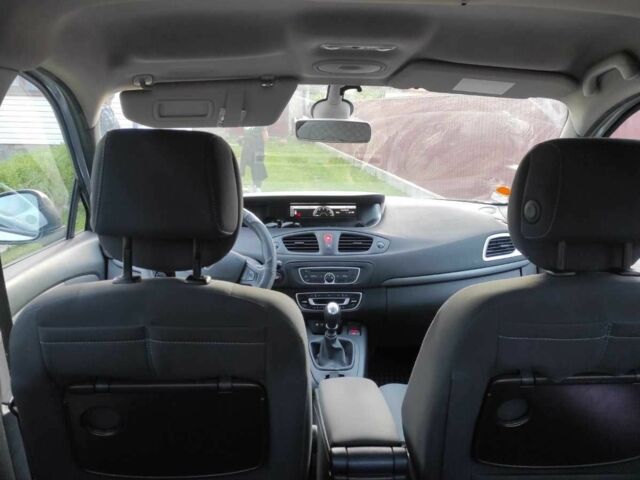 Серый Рено Сценик III, объемом двигателя 1.5 л и пробегом 214 тыс. км за 6500 $, фото 16 на Automoto.ua