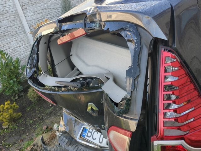 Серый Рено Сценик III, объемом двигателя 1.5 л и пробегом 280 тыс. км за 3500 $, фото 3 на Automoto.ua