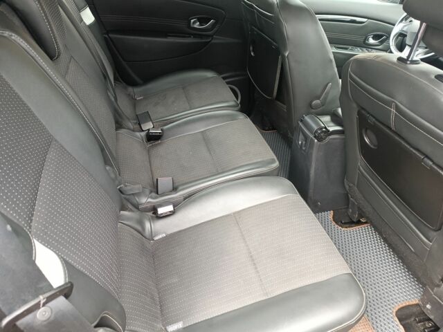 Рено Сценік III 2011 у Чернігові на Automoto.ua Сірий Рено Сценік III, об'ємом двигуна 1.5 л та пробігом 220 тис. км за 6500 $, фото 4 на Automoto.ua