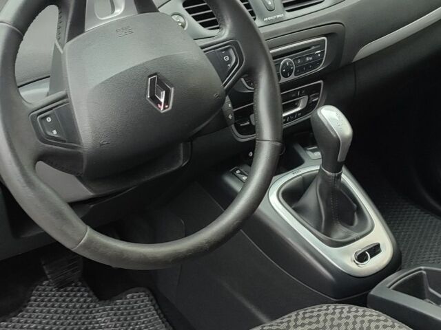 Сірий Рено Сценік III, об'ємом двигуна 1.5 л та пробігом 3 тис. км за 8500 $, фото 1 на Automoto.ua