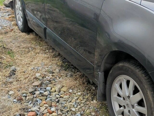 Серый Рено Сценик III, объемом двигателя 1.5 л и пробегом 280 тыс. км за 3500 $, фото 1 на Automoto.ua