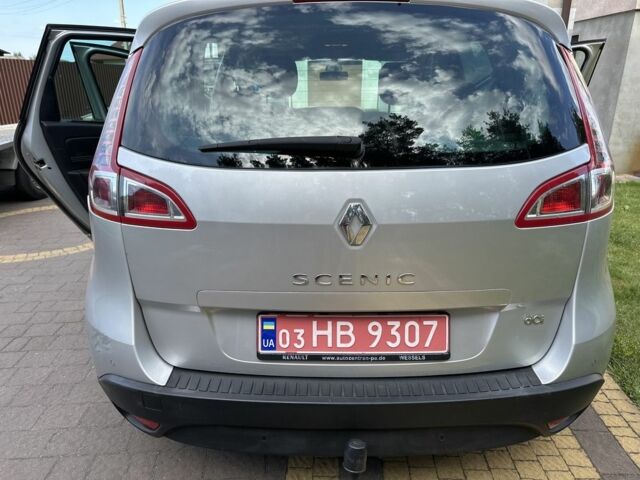 Сірий Рено Сценік III, об'ємом двигуна 1.6 л та пробігом 250 тис. км за 7200 $, фото 6 на Automoto.ua