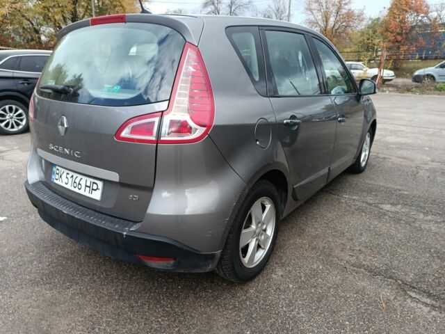 Рено Сценік III 2011 у Чернігові на Automoto.ua Сірий Рено Сценік III, об'ємом двигуна 1.5 л та пробігом 220 тис. км за 6500 $, фото 3 на Automoto.ua