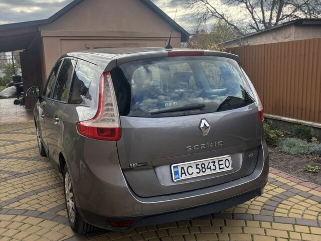 Серый Рено Сценик III, объемом двигателя 1.5 л и пробегом 261 тыс. км за 7000 $, фото 3 на Automoto.ua