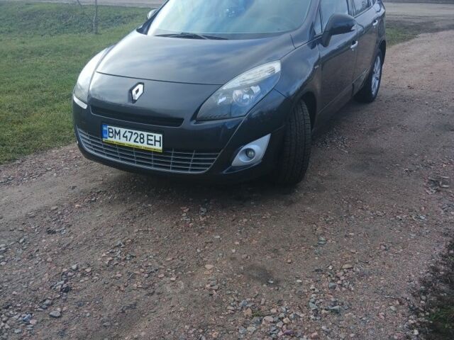 Серый Рено Сценик III, объемом двигателя 1.5 л и пробегом 245 тыс. км за 7800 $, фото 1 на Automoto.ua