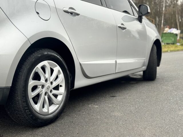 Сірий Рено Сценік III, об'ємом двигуна 1.5 л та пробігом 257 тис. км за 7400 $, фото 7 на Automoto.ua