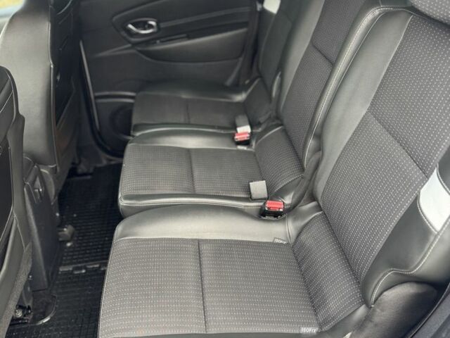 Сірий Рено Сценік III, об'ємом двигуна 1.5 л та пробігом 257 тис. км за 7400 $, фото 14 на Automoto.ua