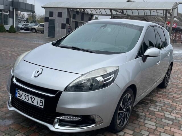 Сірий Рено Сценік III, об'ємом двигуна 1.6 л та пробігом 322 тис. км за 7900 $, фото 2 на Automoto.ua