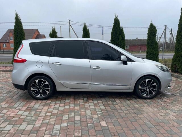 Сірий Рено Сценік III, об'ємом двигуна 1.6 л та пробігом 322 тис. км за 7900 $, фото 9 на Automoto.ua