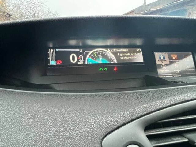 Серый Рено Сценик III, объемом двигателя 1.5 л и пробегом 250 тыс. км за 7700 $, фото 19 на Automoto.ua