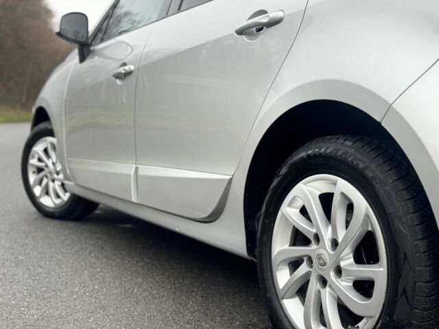 Сірий Рено Сценік III, об'ємом двигуна 1.5 л та пробігом 257 тис. км за 7400 $, фото 8 на Automoto.ua