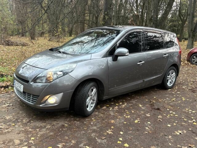 Серый Рено Сценик III, объемом двигателя 1.4 л и пробегом 196 тыс. км за 8000 $, фото 1 на Automoto.ua