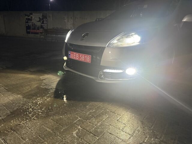 Сірий Рено Сценік III, об'ємом двигуна 1.5 л та пробігом 257 тис. км за 7400 $, фото 20 на Automoto.ua