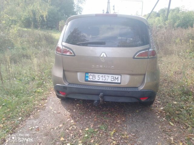 Сірий Рено Сценік III, об'ємом двигуна 1.5 л та пробігом 280 тис. км за 7500 $, фото 3 на Automoto.ua
