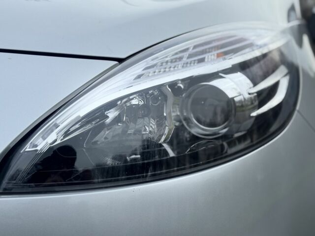 Сірий Рено Сценік III, об'ємом двигуна 1.5 л та пробігом 257 тис. км за 7400 $, фото 9 на Automoto.ua