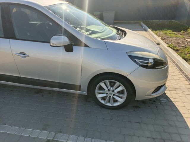 Сірий Рено Сценік III, об'ємом двигуна 1.5 л та пробігом 251 тис. км за 7200 $, фото 2 на Automoto.ua