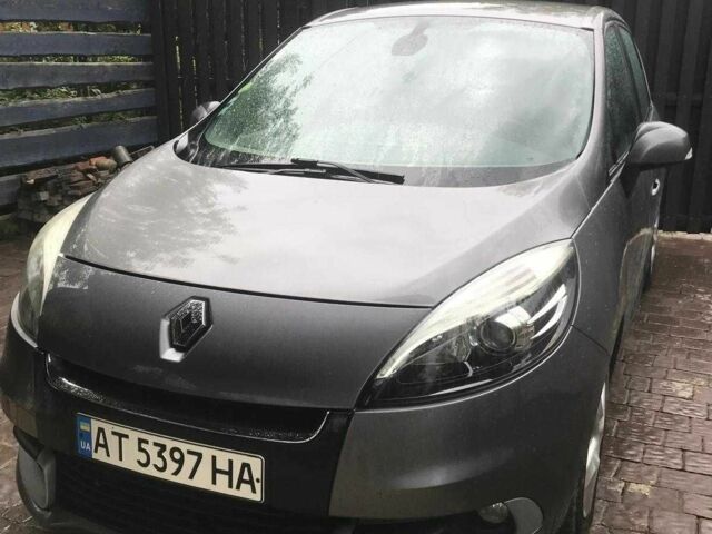 Серый Рено Сценик III, объемом двигателя 1.5 л и пробегом 186 тыс. км за 7500 $, фото 1 на Automoto.ua