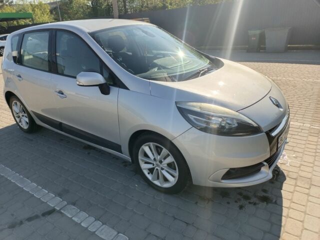 Сірий Рено Сценік III, об'ємом двигуна 1.5 л та пробігом 251 тис. км за 7200 $, фото 1 на Automoto.ua