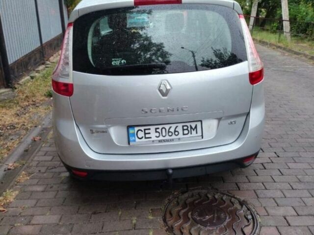 Серый Рено Сценик III, объемом двигателя 1.5 л и пробегом 300 тыс. км за 7500 $, фото 1 на Automoto.ua