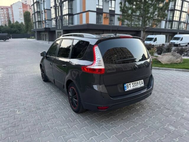 Серый Рено Сценик III, объемом двигателя 1.5 л и пробегом 300 тыс. км за 6000 $, фото 4 на Automoto.ua