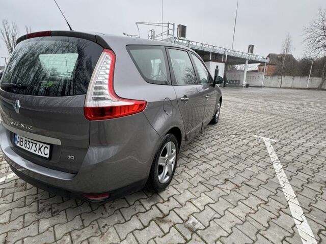 Сірий Рено Сценік III, об'ємом двигуна 1.6 л та пробігом 251 тис. км за 9299 $, фото 9 на Automoto.ua