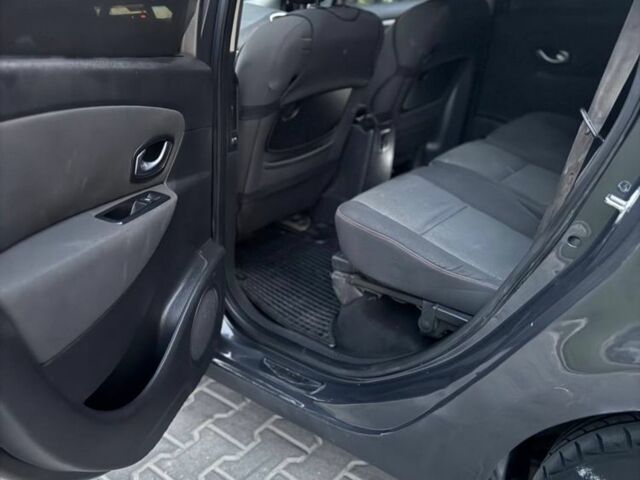 Серый Рено Сценик III, объемом двигателя 1.5 л и пробегом 300 тыс. км за 6000 $, фото 10 на Automoto.ua