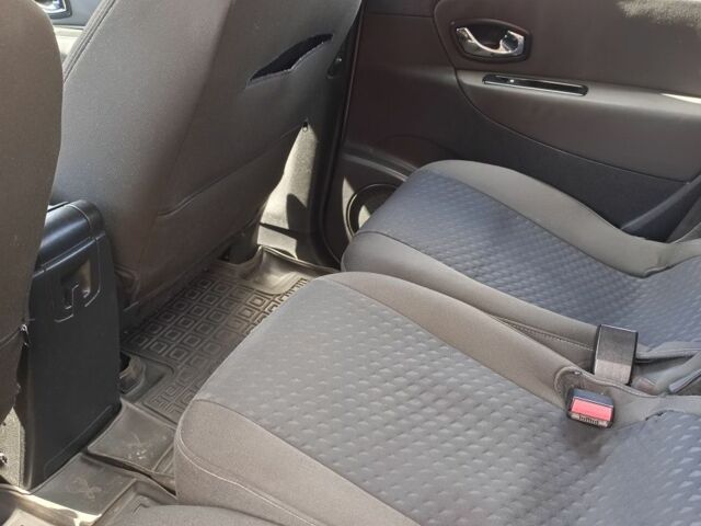 Сірий Рено Сценік III, об'ємом двигуна 1.5 л та пробігом 251 тис. км за 7200 $, фото 19 на Automoto.ua