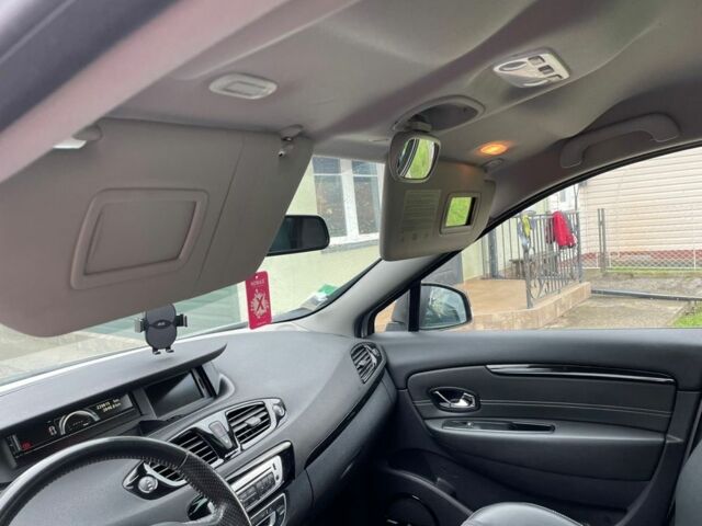 Серый Рено Сценик III, объемом двигателя 1.5 л и пробегом 230 тыс. км за 9000 $, фото 13 на Automoto.ua