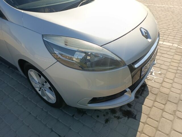 Сірий Рено Сценік III, об'ємом двигуна 1.5 л та пробігом 251 тис. км за 7200 $, фото 11 на Automoto.ua