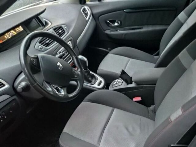 Серый Рено Сценик III, объемом двигателя 1.5 л и пробегом 300 тыс. км за 7500 $, фото 2 на Automoto.ua