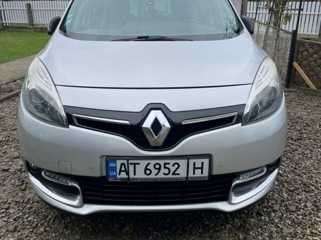 Серый Рено Сценик III, объемом двигателя 1.5 л и пробегом 230 тыс. км за 9000 $, фото 5 на Automoto.ua