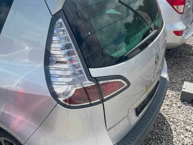 Серый Рено Сценик III, объемом двигателя 1.6 л и пробегом 287 тыс. км за 4999 $, фото 6 на Automoto.ua