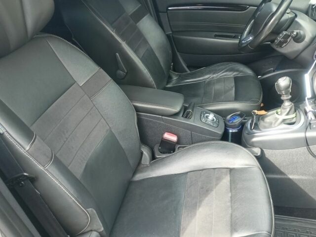 Серый Рено Сценик III, объемом двигателя 1.5 л и пробегом 288 тыс. км за 11000 $, фото 3 на Automoto.ua