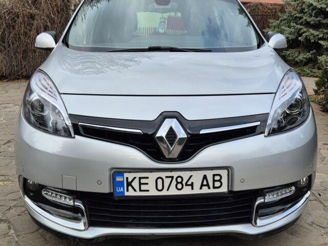Сірий Рено Сценік III, об'ємом двигуна 1.6 л та пробігом 205 тис. км за 9200 $, фото 7 на Automoto.ua