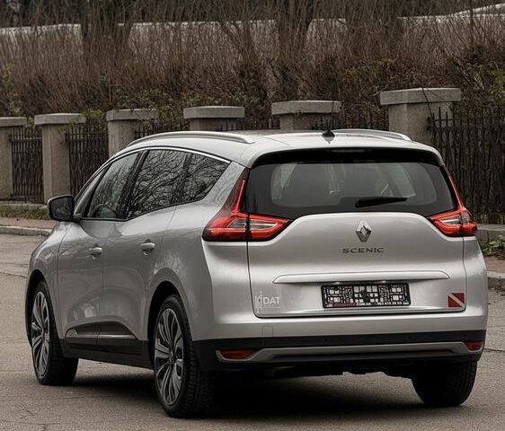 Сірий Рено Сценік III, об'ємом двигуна 1.7 л та пробігом 157 тис. км за 14999 $, фото 9 на Automoto.ua