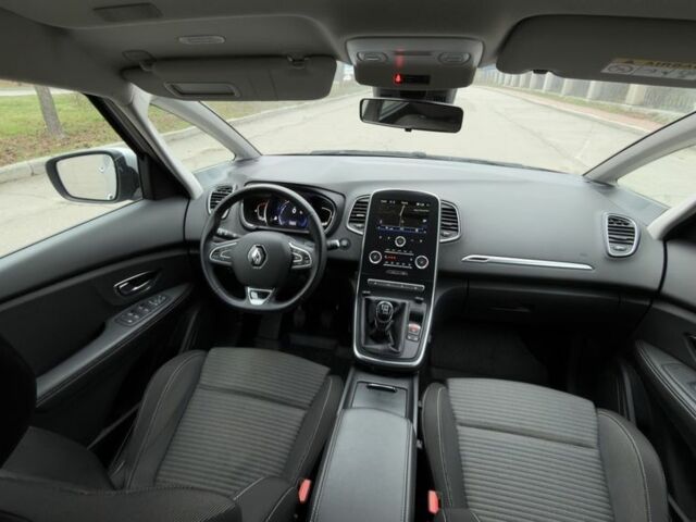 Сірий Рено Сценік III, об'ємом двигуна 1.7 л та пробігом 157 тис. км за 14999 $, фото 16 на Automoto.ua